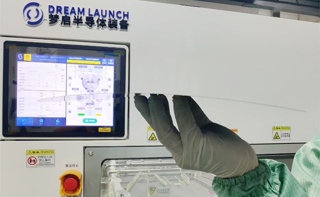 怎樣選擇硅片減薄機(jī)？